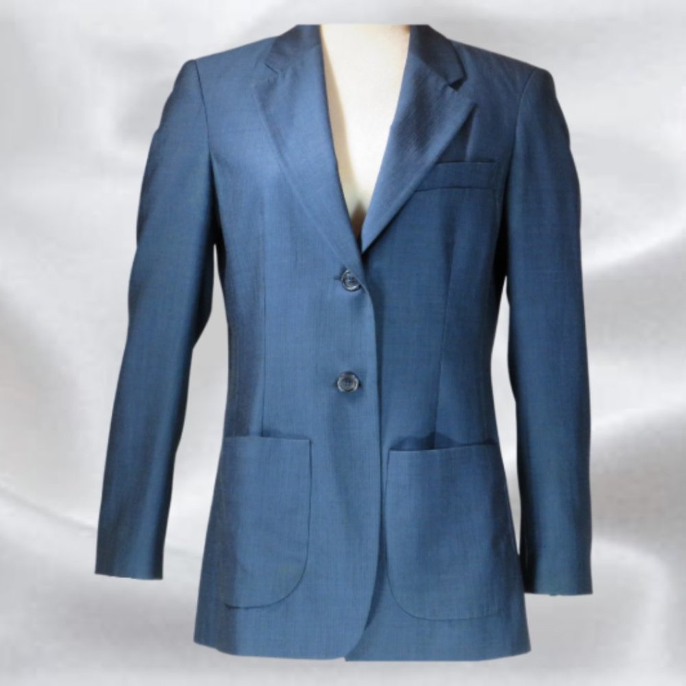 LOUBEN Blue Pinstriped Two Button Notch Collar Blazer in Size 6